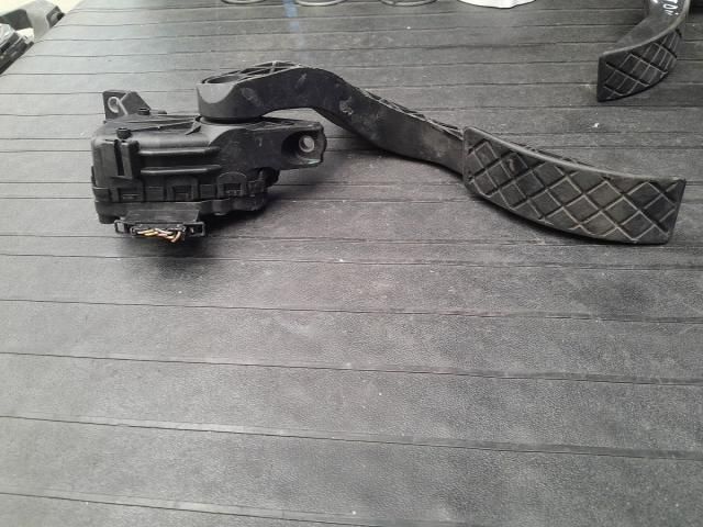 bontott AUDI A4 B7 Gázpedál (Elektromos)