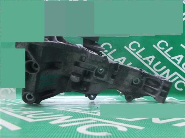 bontott AUDI A4 B7 Generátor Tartó Bak