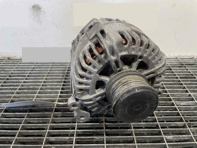 bontott AUDI A4 B7 Generátor