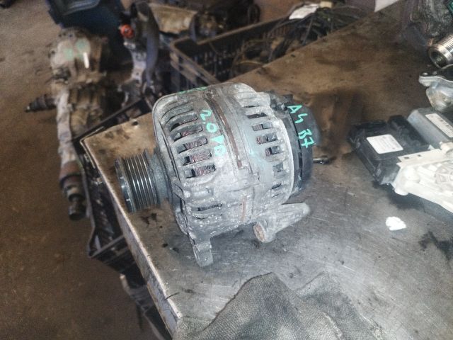 bontott AUDI A4 B7 Generátor