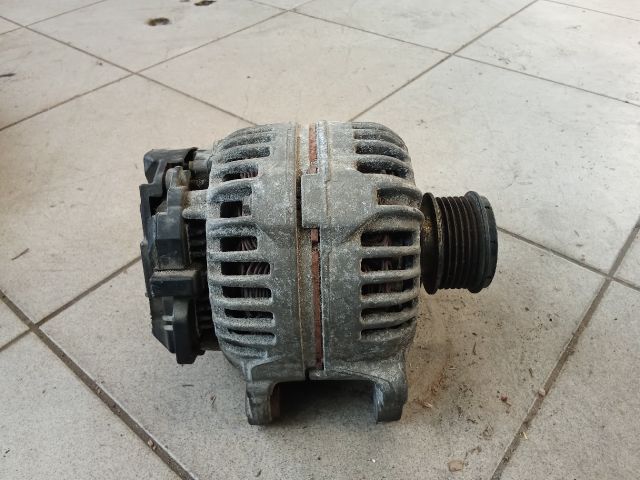 bontott AUDI A4 B7 Generátor