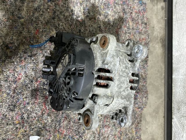 bontott AUDI A4 B7 Generátor