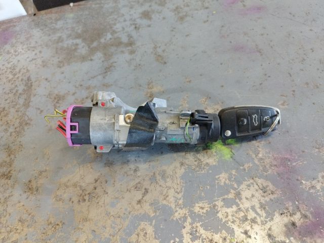 bontott AUDI A4 B7 Gyújtáskapcsoló Házzal