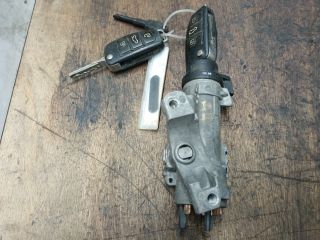 bontott AUDI A4 B7 Gyújtáskapcsoló Házzal