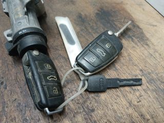 bontott AUDI A4 B7 Gyújtáskapcsoló Házzal