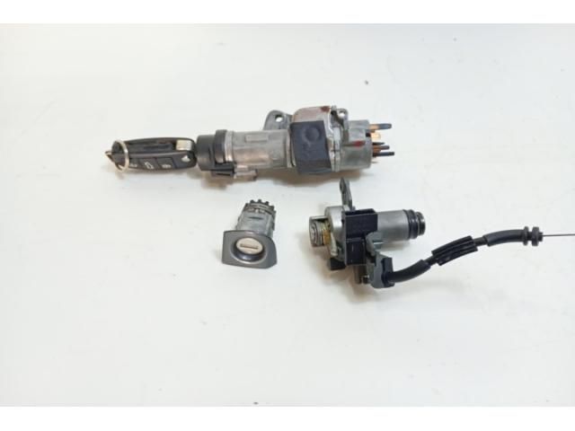 bontott AUDI A4 B7 Gyújtáskapcsoló