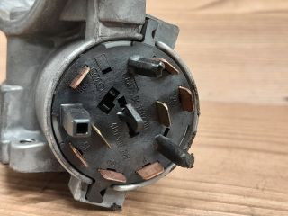 bontott AUDI A4 B7 Gyújtáskapcsoló