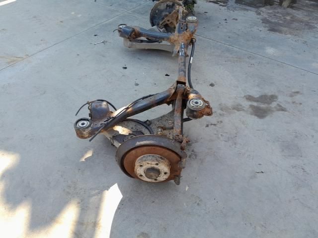 bontott AUDI A4 B7 Hátsó Bölcső