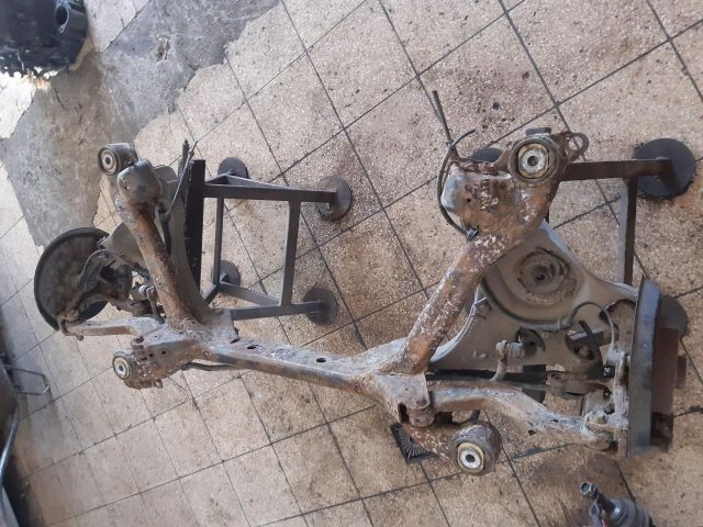 bontott AUDI A4 B7 Hátsó Híd (Tárcsafékes)