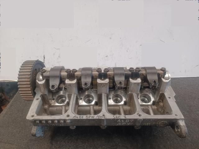 bontott AUDI A4 B7 Hengerfej