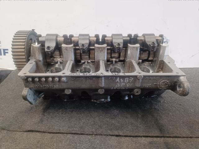 bontott AUDI A4 B7 Hengerfej