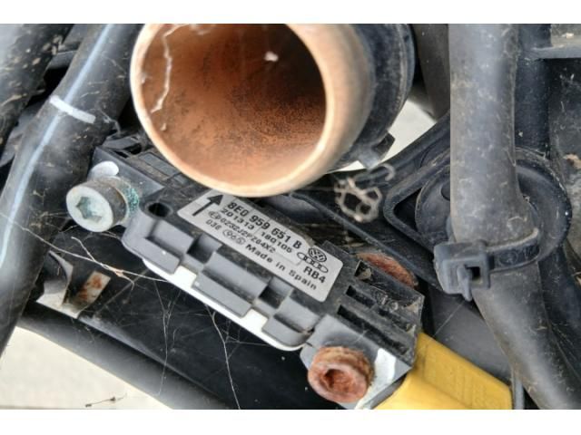 bontott AUDI A4 B7 Homlokfal (Üres lemez)