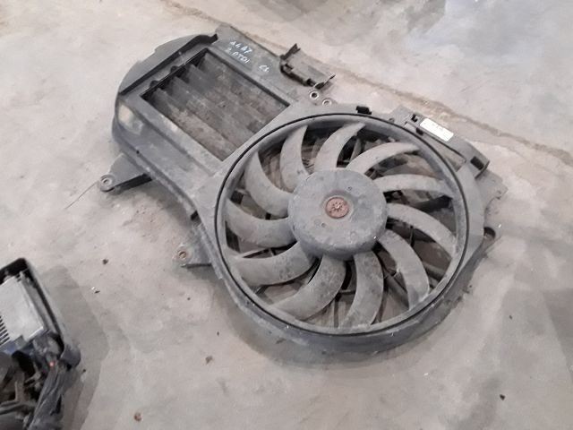 bontott AUDI A4 B7 Hűtőventilátor