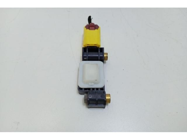 bontott AUDI A4 B7 Jeladó (Magában)