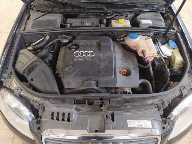 bontott AUDI A4 B7 Jobb első Fékkengyel