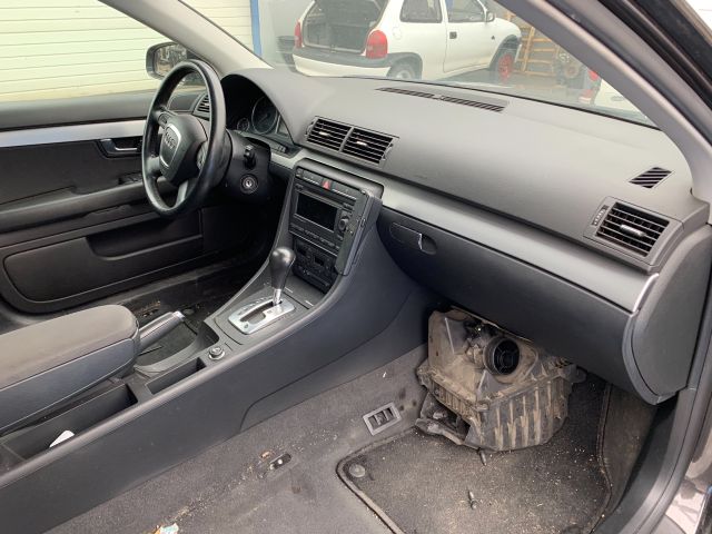 bontott AUDI A4 B7 Jobb első Gólyaláb (Lengécsillapító, Rugó)