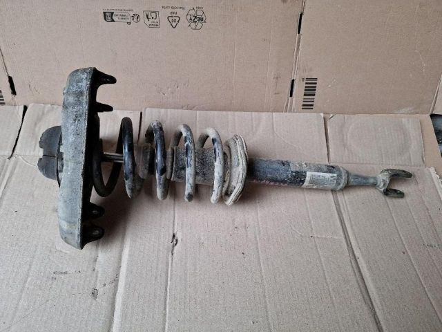 bontott AUDI A4 B7 Jobb első Gólyaláb (Lengécsillapító, Rugó)