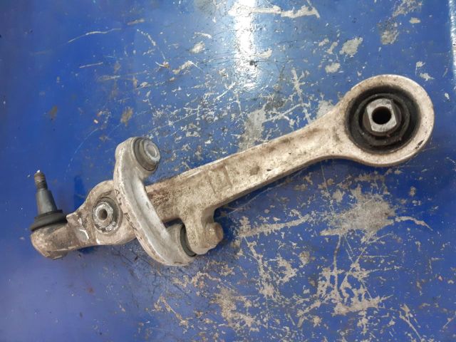 bontott AUDI A4 B7 Jobb első Lengőkar