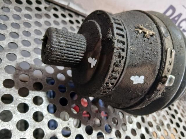 bontott AUDI A4 B7 Jobb Féltengely