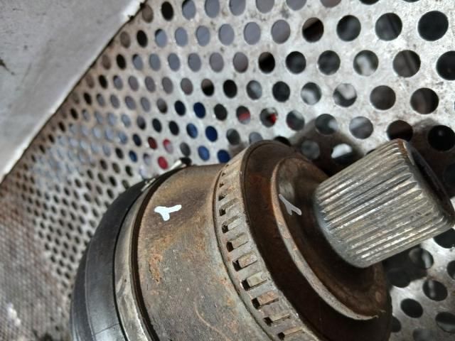 bontott AUDI A4 B7 Jobb Féltengely