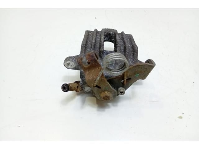 bontott AUDI A4 B7 Jobb hátsó Féknyereg Munkahengerrel