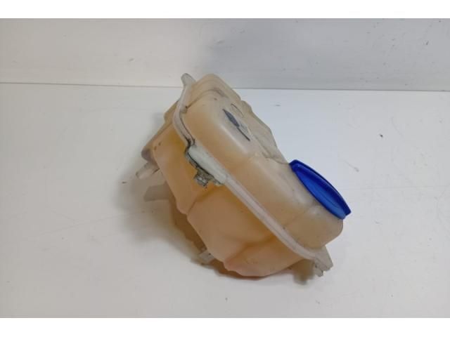 bontott AUDI A4 B7 Kiegyenlítő Tartály