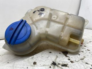 bontott AUDI A4 B7 Kiegyenlítő Tartály