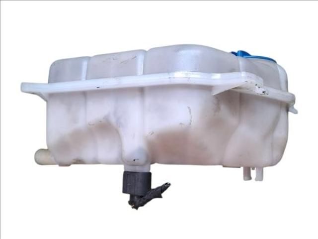 bontott AUDI A4 B7 Kiegyenlítő Tartály