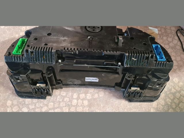 bontott AUDI A4 B7 Kilométeróra