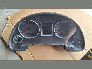 bontott AUDI A4 B7 Kilométeróra