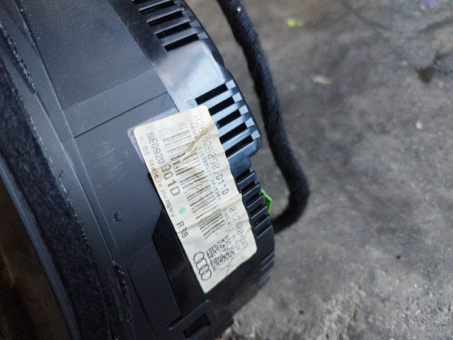 bontott AUDI A4 B7 Kilométeróra