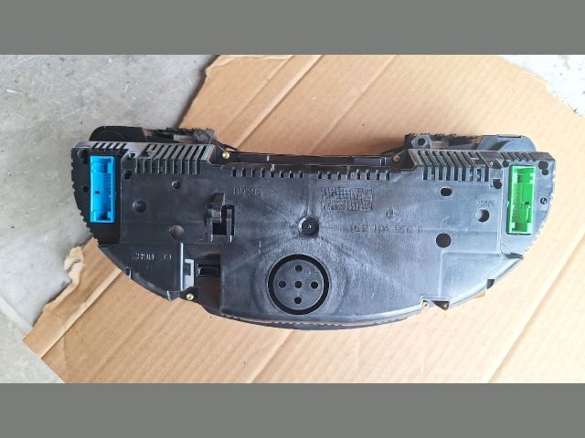 bontott AUDI A4 B7 Kilométeróra