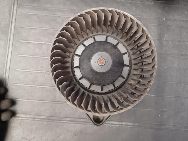 bontott AUDI A4 B7 Klímahűtő Ventilátor