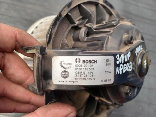 bontott AUDI A4 B7 Klímahűtő Ventilátor