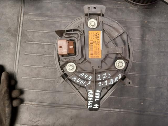 bontott AUDI A4 B7 Klímahűtő Ventilátor