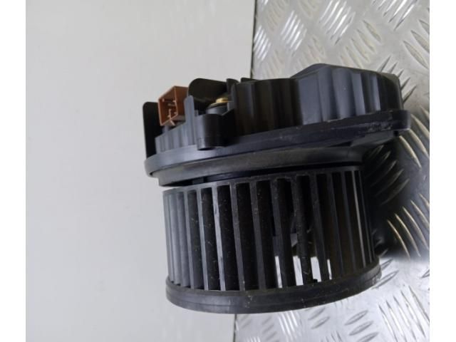 bontott AUDI A4 B7 Klímahűtő Ventilátor