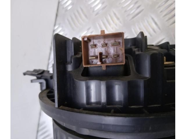 bontott AUDI A4 B7 Klímahűtő Ventilátor