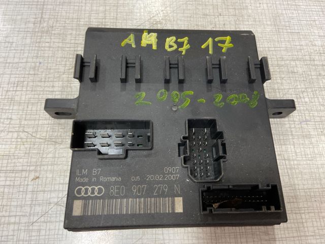 bontott AUDI A4 B7 Komfort Elektronika