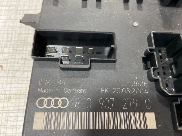 bontott AUDI A4 B7 Komfort Elektronika