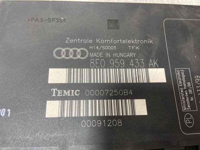 bontott AUDI A4 B7 Komfort Elektronika