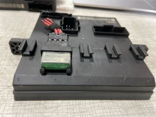 bontott AUDI A4 B7 Komfort Elektronika