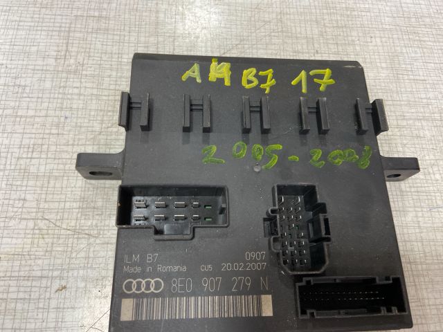 bontott AUDI A4 B7 Komfort Elektronika