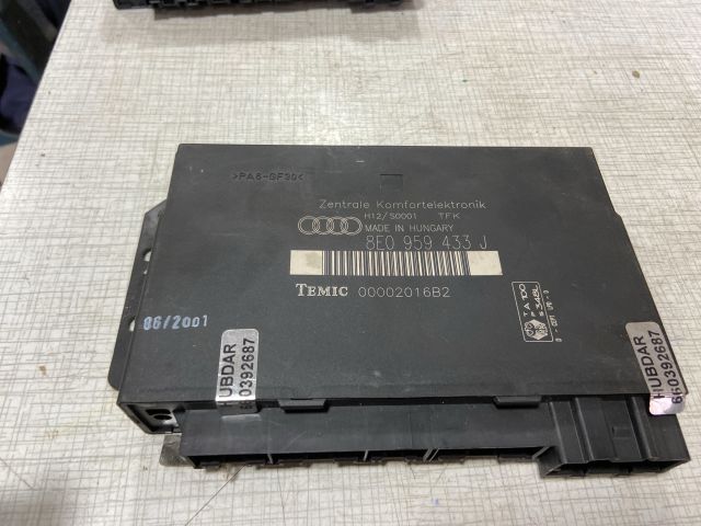 bontott AUDI A4 B7 Komfort Elektronika