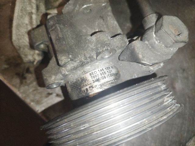 bontott AUDI A4 B7 Kormányszervó Motor (Hidraulikus)