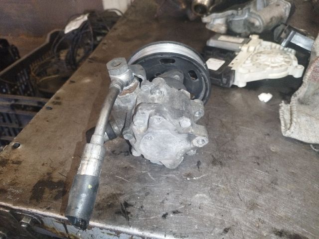 bontott AUDI A4 B7 Kormányszervó Motor (Hidraulikus)