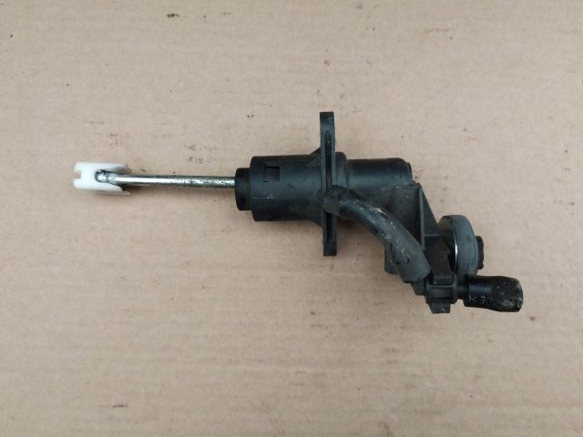 bontott AUDI A4 B7 Kuplung Munkahenger