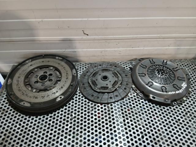bontott AUDI A4 B7 Kuplung Szett (Szerkezet, Tárcsa)