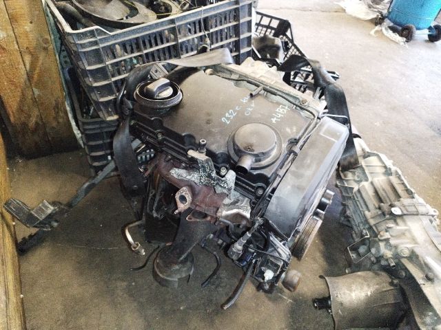 bontott AUDI A4 B7 Motor (Fűzött blokk hengerfejjel)