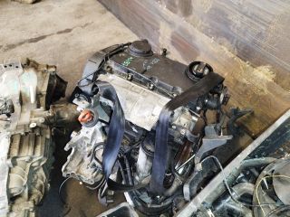 bontott AUDI A4 B7 Motor (Fűzött blokk hengerfejjel)