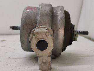bontott AUDI A4 B7 Motor Tartó Bak Bal